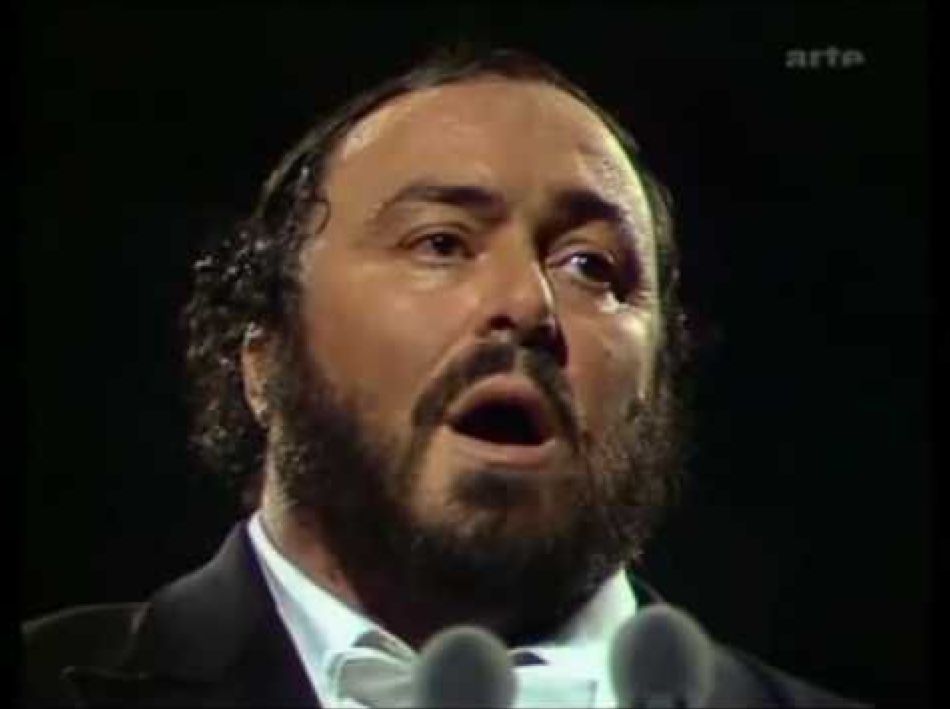 Vă rog, frumos, nu trageți în tenor