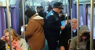 Tristeții azi îi trec din nou hotarul